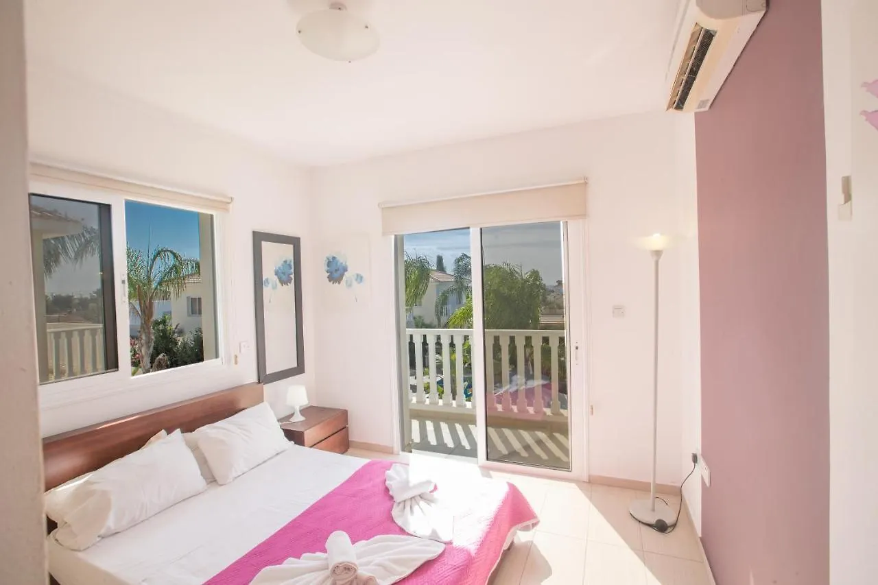 Hara Nissi Villas Ayia Napa Cipro