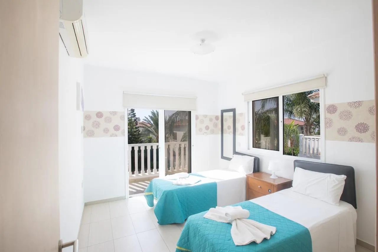Hara Nissi Villas Ayia Napa
