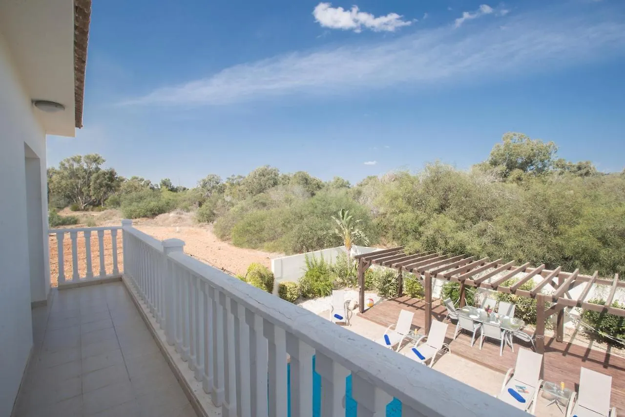 Hara Nissi Villas Ayia Napa